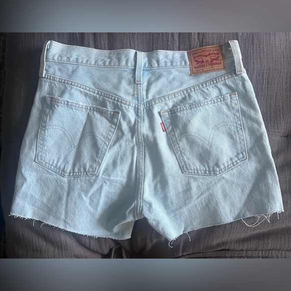 Levi’s 501 denim shorts - Picture 2 of 4